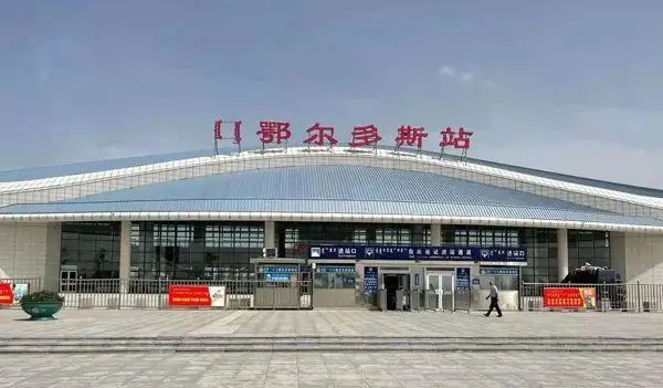 上海到鄂尔多斯物流公司+天天发车